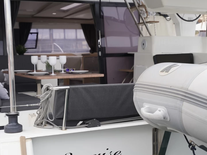 Pronájem lodi Lefkáda lákavé ceny Helia 44