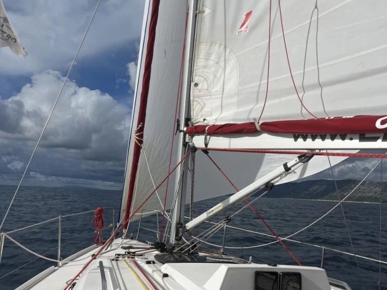 Pronájem jachty v Cavtat -Elan Elan 350 Performance na Samboatu