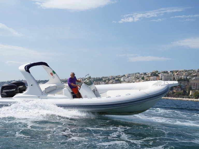 Pronájem lodi Asso Charisma v Neapol na Samboatu