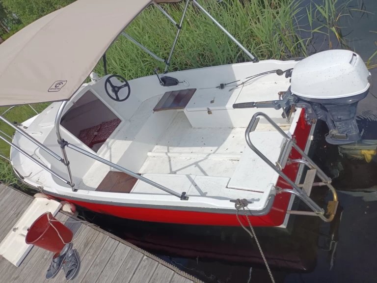 Pronájem lodi Lacanau lákavé ceny menhir