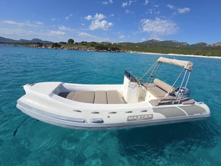 Pronajmout Polotuhá loď se skipperem či ne Master v Cugnana Verde