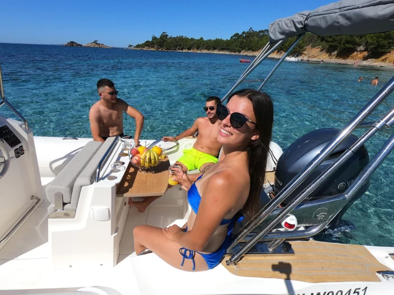 Pronájem lodi Capelli Tempest 700 CUP v Marine de Sant'Ambrogio na Samboatu