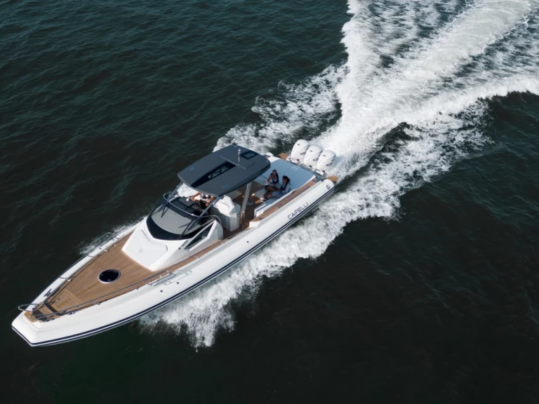 Pronajmout si Capelli Tempest 44 v Marine de Sant'Ambrogio