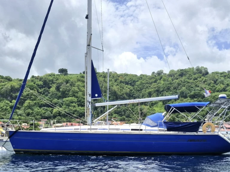 Pronájem lodi Pointe-à-Pitre lákavé ceny Bavaria 44