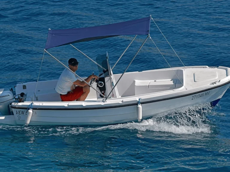 Ven Ven 501 jednotlivci a charterové společnosti v Hvar 