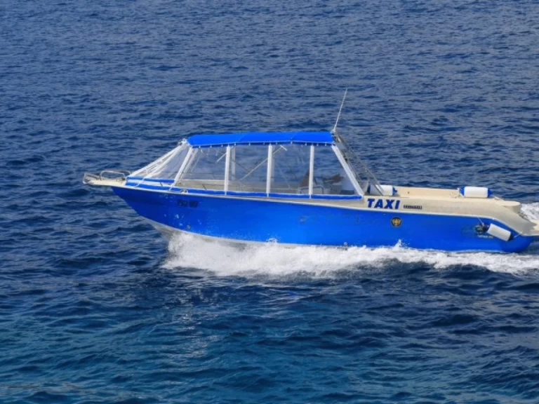 Pronájem lodi Hvar  lákavé ceny Enzo