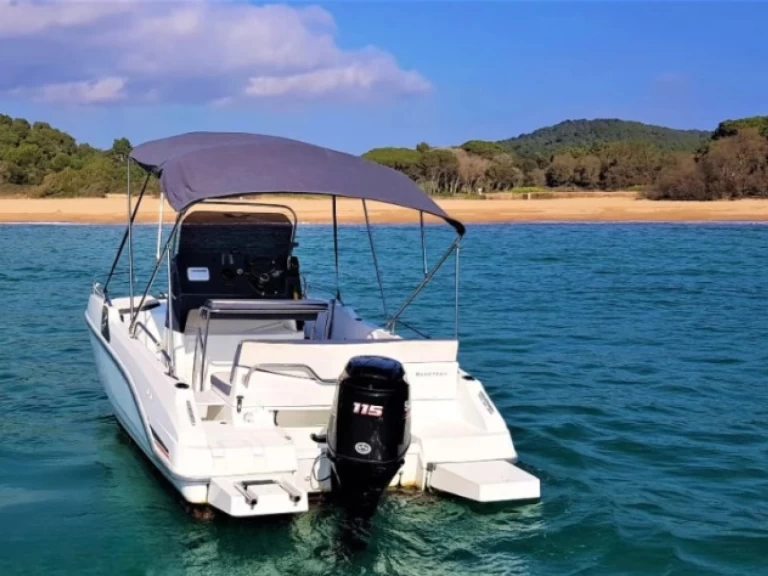 Bénéteau  Flyer Spacedeck jednotlivci a charterové společnosti v Palamos