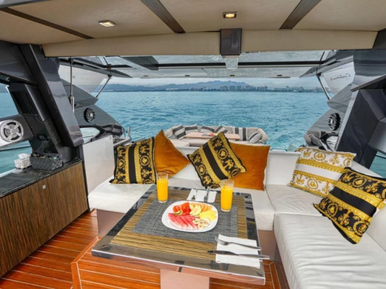 Pronajmout si Rio 60 v Puerto Vallarta