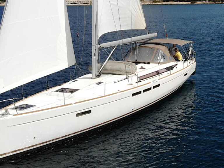 Pronájem lodi Jeanneau Sun Odyssey 519 v Castellammare di Stabia na Samboatu