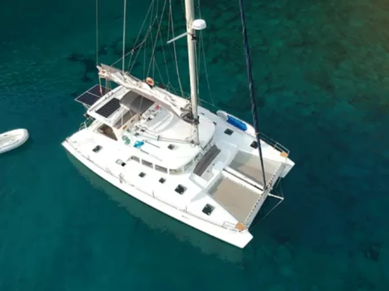 Pronájem lodi Lagoon Lagoon 440 v Barcelona na Samboatu