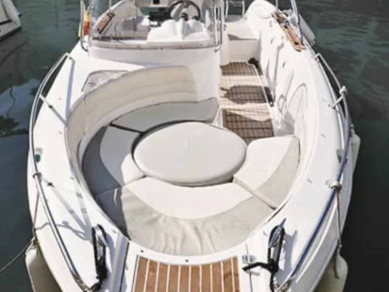 Motorová loď k pronájmu v Águilas za nejlepší cenu