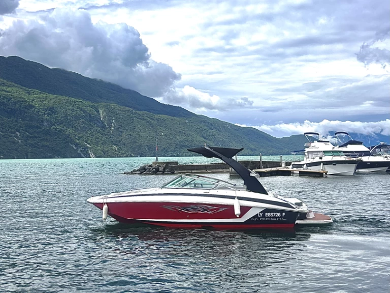 Pronajmout Motorová loď se skipperem či ne Régal v Aix-les-Bains