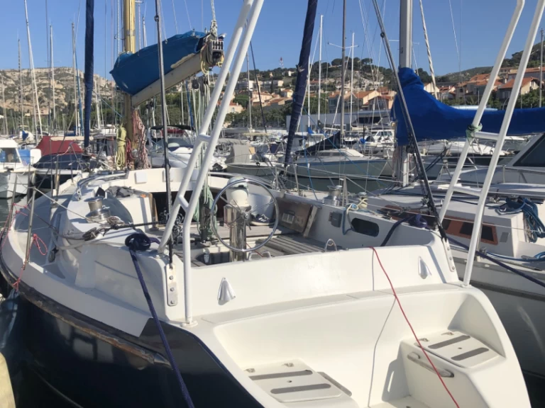 Contest contest 34 jednotlivci a charterové společnosti v Marseille