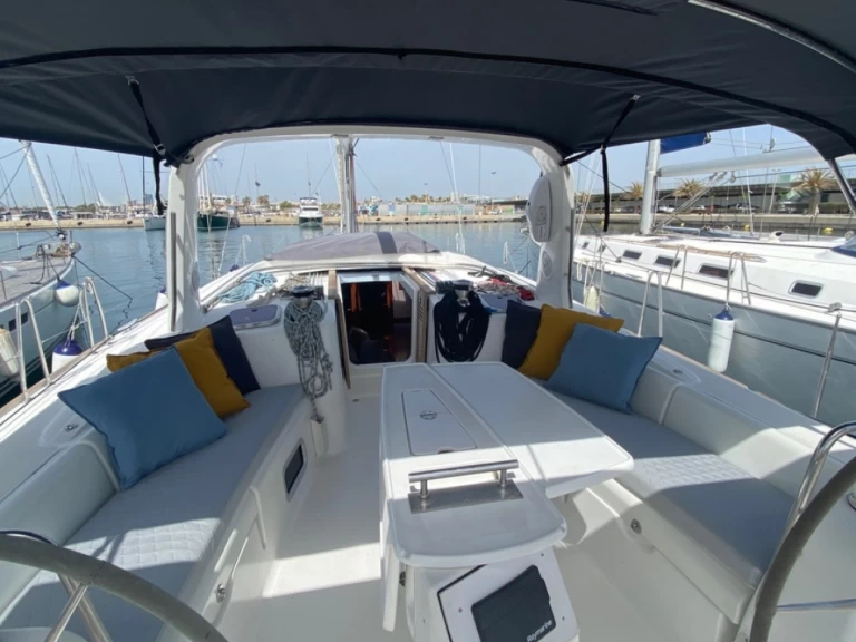 Pronájem lodi Ibiza Town lákavé ceny Oceanis 500