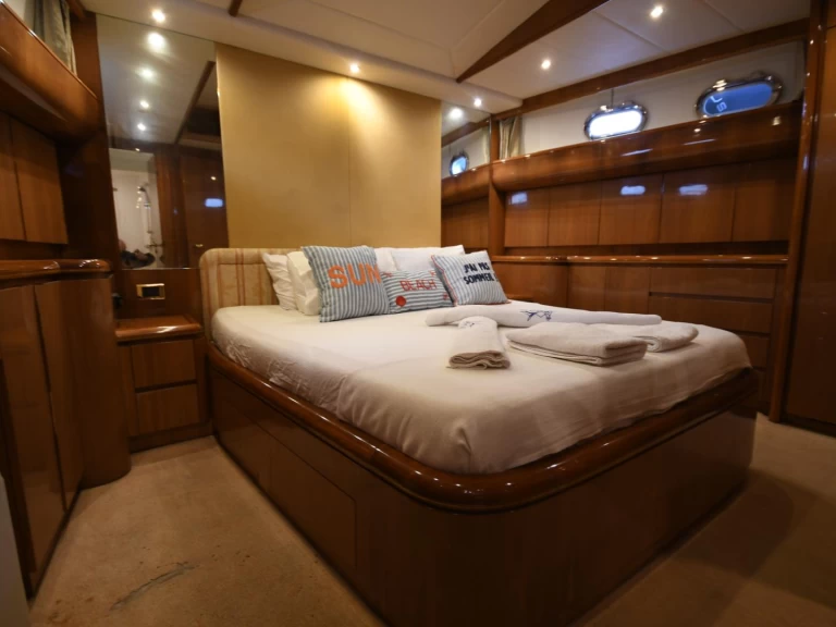 Pronajmout Jachta se skipperem či ne Azimut 70 v D-Marin Göcek Marina