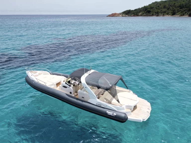 Pronájem Polotuhá loď v Porto Rotondo -Marlin Boat Marlin Boat 38 Top