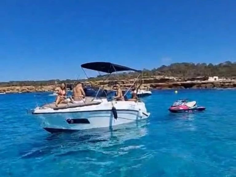 trident 640 SUNDECK jednotlivci a charterové společnosti v Sant Antoni de Portmany