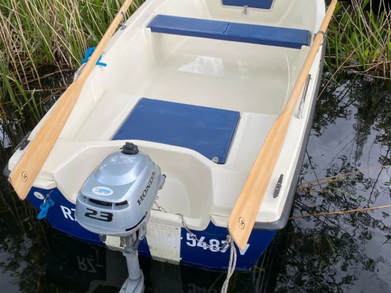 Pronájem Říční loď v Waren (Müritz) -Tagescharter Schnecke