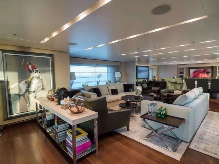 Pronájem lodi Neapol lákavé ceny BURKUT