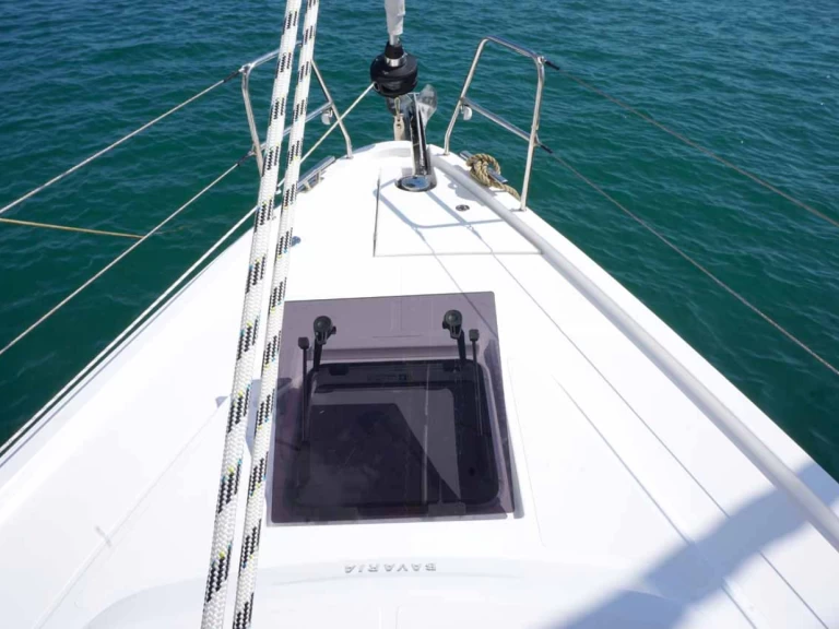 Pronajmout si Bavaria Bavaria C38 v Gouvia