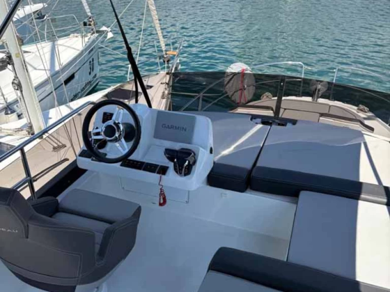 Pronájem lodi Jeanneau Merry Fisher 1095 Fly v Jezera na Samboatu