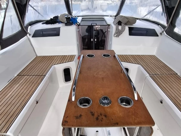 Pronájem Plachetnice Bénéteau s licencí