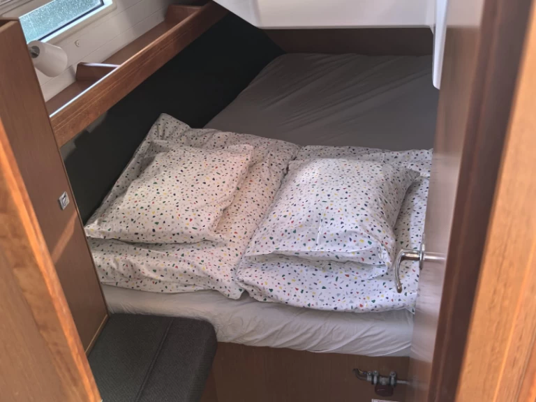 Pronajmout Plachetnice se skipperem či ne Bavaria v Punat