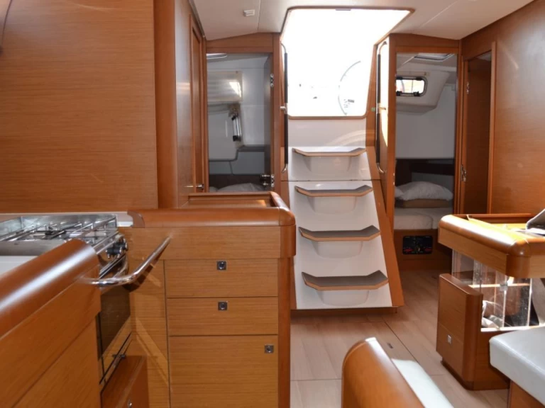 Pronájem lodi Donji Seget lákavé ceny Sun Odyssey 519