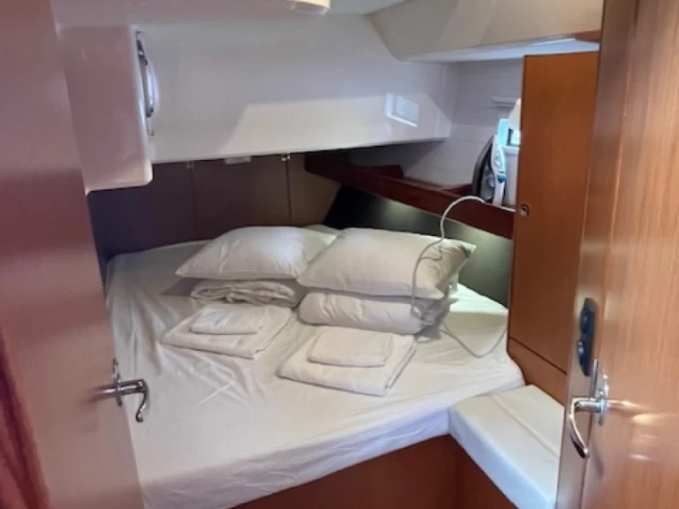 Pronajmout Plachetnice se skipperem či ne Bavaria v Angra do Heroísmo