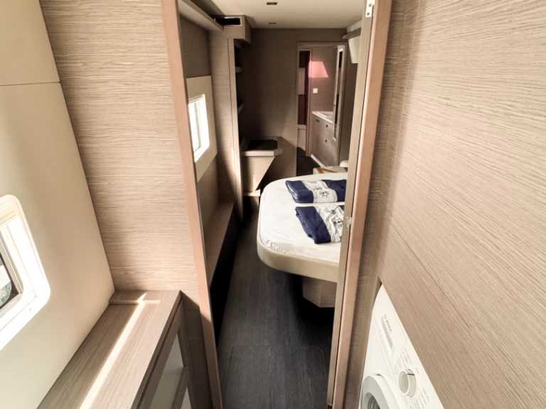 Pronajmout Motorová loď se skipperem či ne Fountaine Pajot v Donji Seget