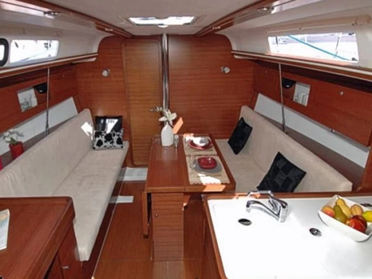 Pronájem lodi Grossenbrode lákavé ceny Dufour 325 Grand Large