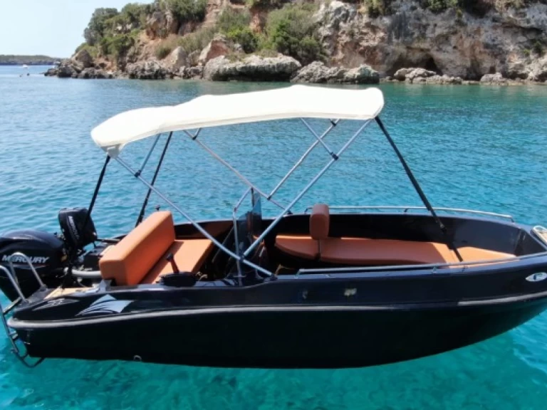 Pronájem jachty v Kardamýli -Nireas 510 na Samboatu