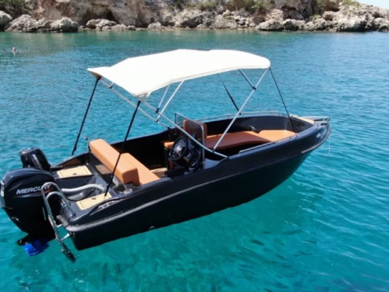 Pronajmout si Nireas 510 v Kardamýli