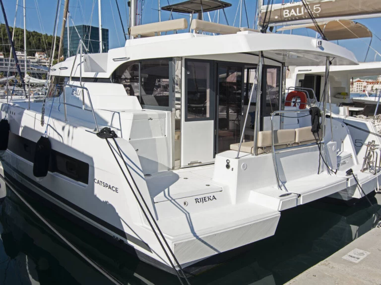 Pronajmout si Bali Bali Catspace Voile v Split