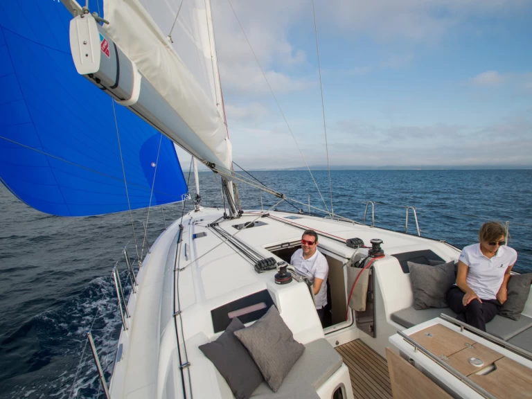 Bénéteau Oceanis 40.1 jednotlivci a charterové společnosti v Split