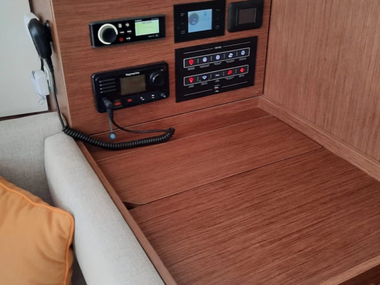 Pronájem lodi Split lákavé ceny Oceanis 40.1