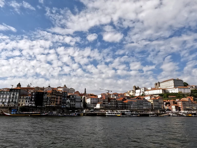 Pronájem lodi Exclusive Private Boat Tour with The Last		 13,88 meters v Porto na Samboatu