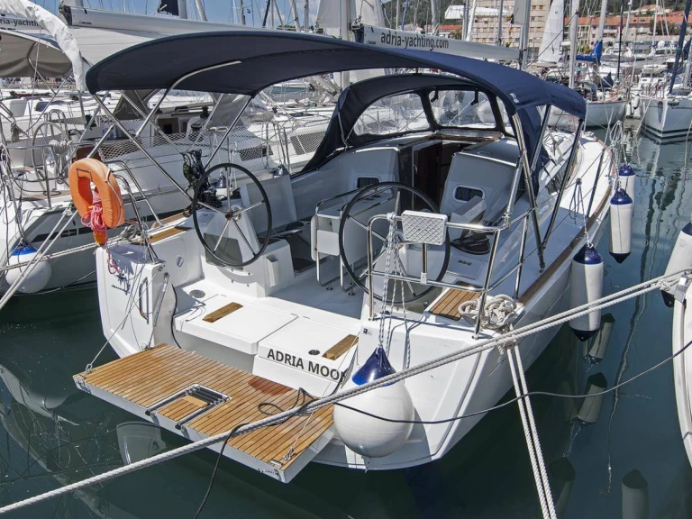 Pronájem lodi Jeanneau Sun Odyssey 349 v Split na Samboatu