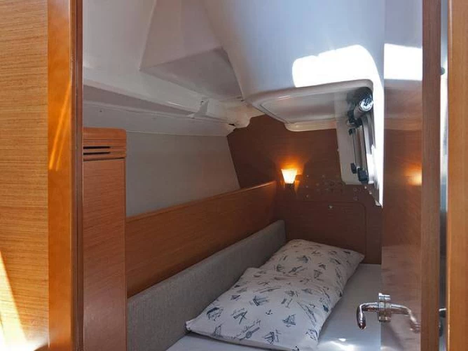 Pronájem lodi Jeanneau Sun Odyssey 33i v Split na Samboatu