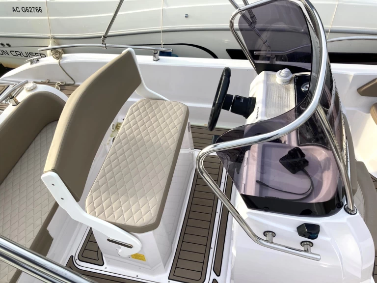 Pronajmout Motorová loď se skipperem či ne Ranieri v Sanguinet