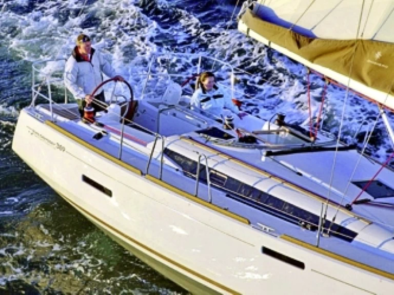 Jeanneau Sun Odyssey 389 jednotlivci a charterové společnosti v Grossenbrode