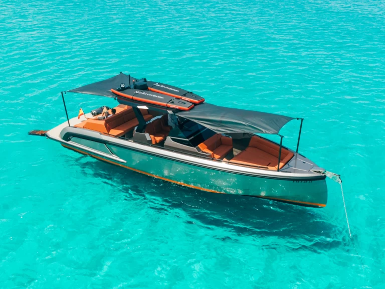 Pronájem Motorová loď v Ibiza Town -Vanquish VQ 40 Caja Tres