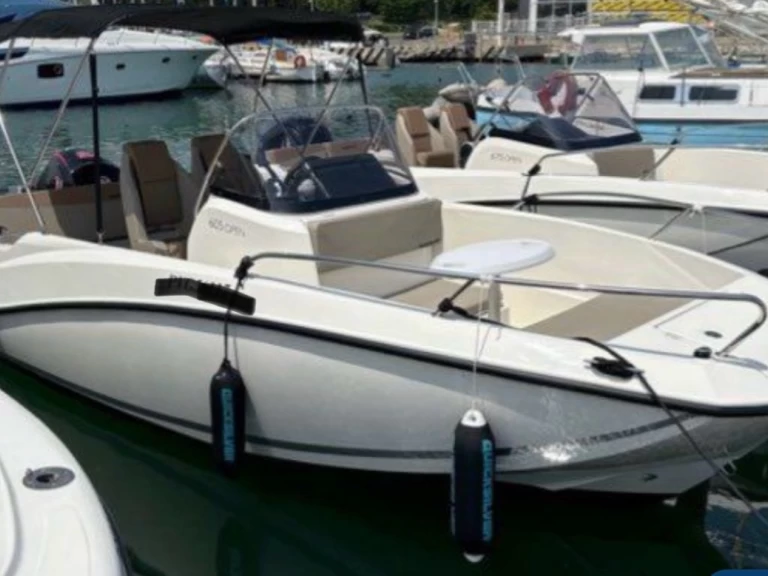 Pronájem Motorová loď v La Ciotat -Quicksilver Activ 605 Open