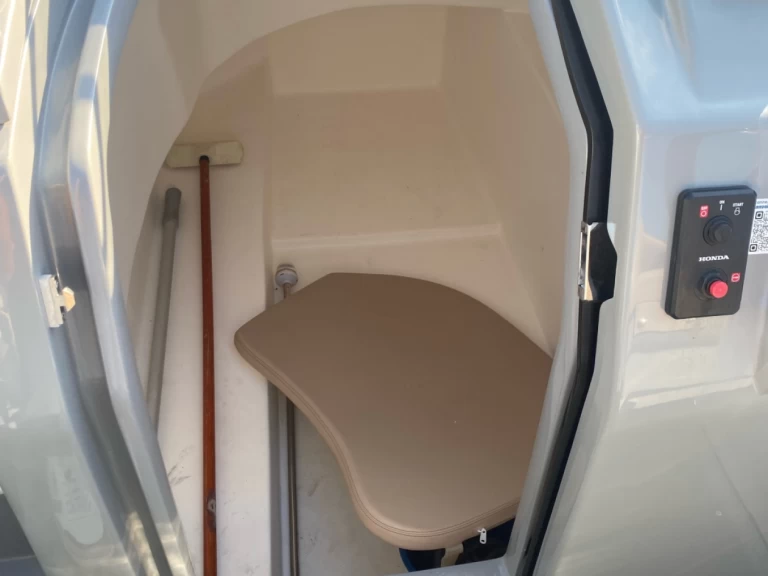 Aquarius Clear jednotlivci a charterové společnosti v Arcachon