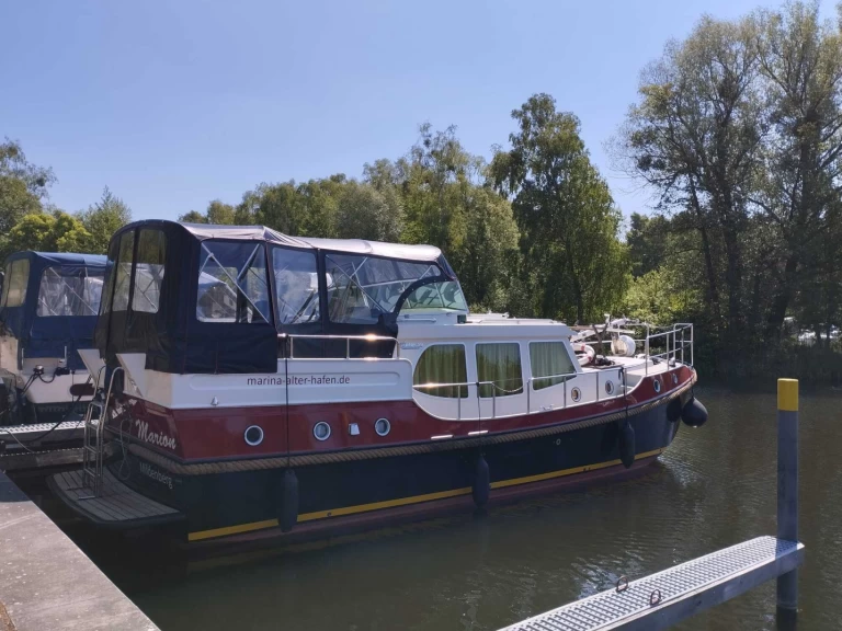 Pronájem lodi Zehdenick lákavé ceny Dutch Sturdy 380 AC Twin "Marion"