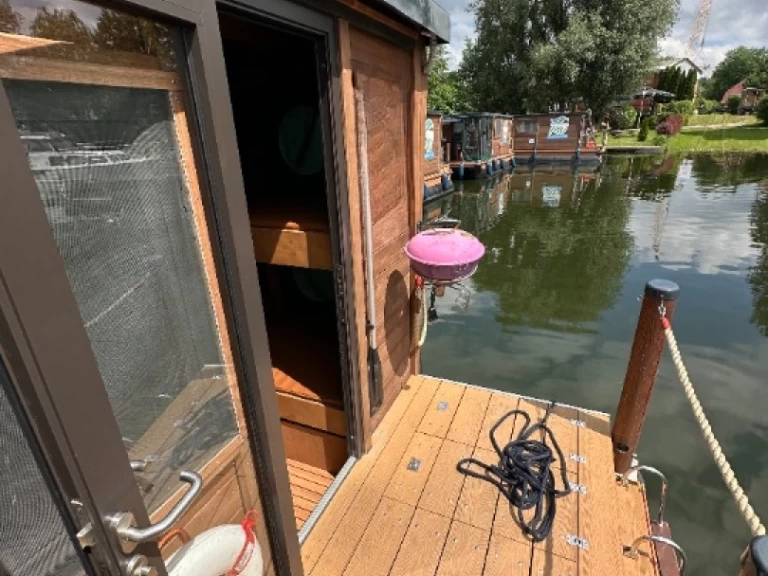 Pronájem jachty v Priepert -Floss D9 na Samboatu