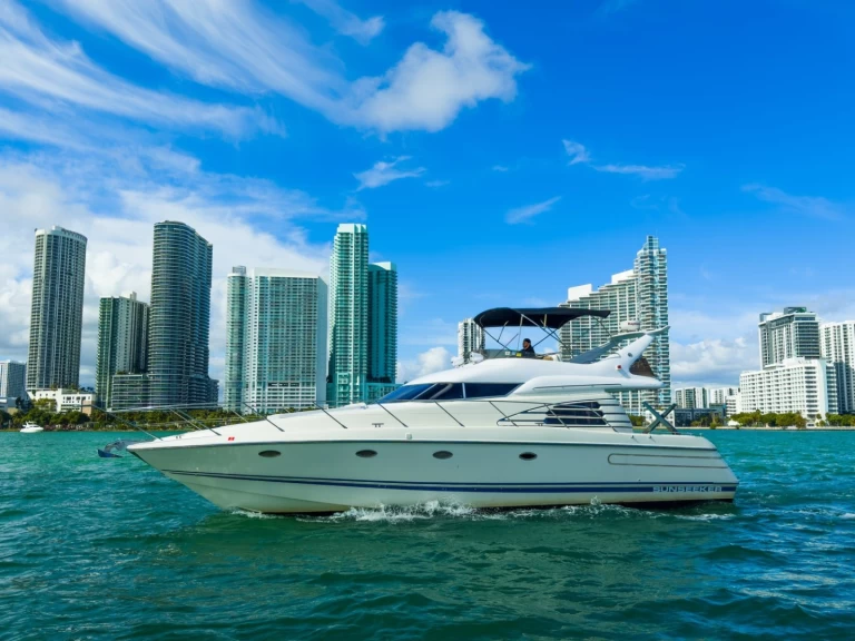 Pronájem Jachta v Miami -Sunseeker Manhattan 50