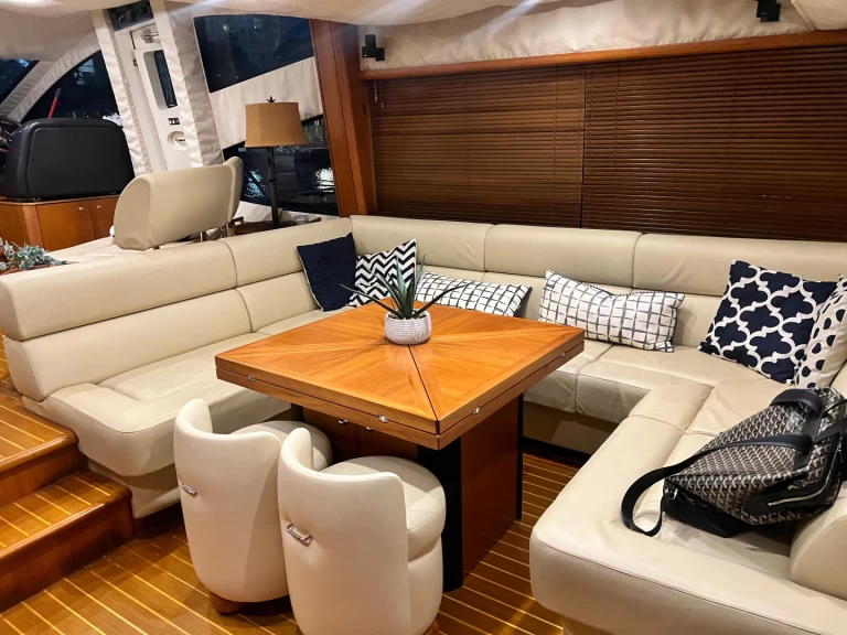 Pronájem Jachta v Miami -Sunseeker Manhattan 70