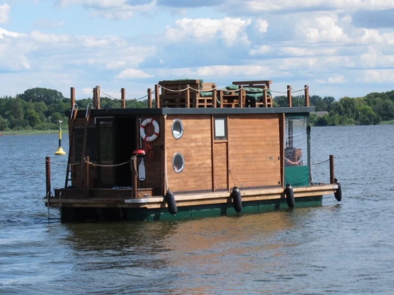 Pronajmout si Floss D9-Style v Wesenberg