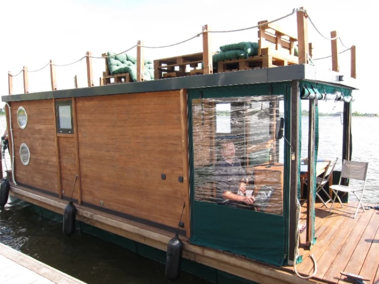 Pronájem jachty v Wesenberg -Floss D9-Style na Samboatu